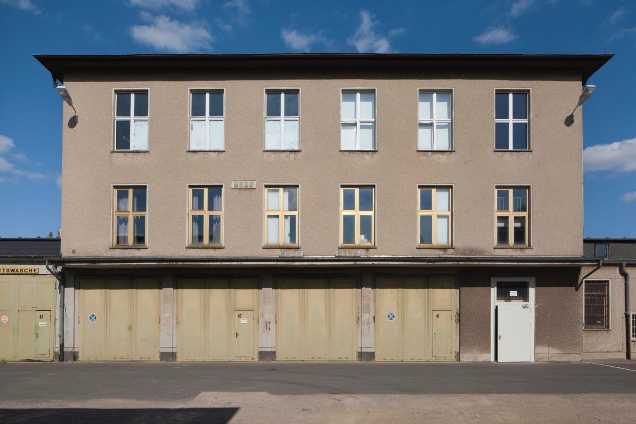 Fahrbereitschaft, Haus 8